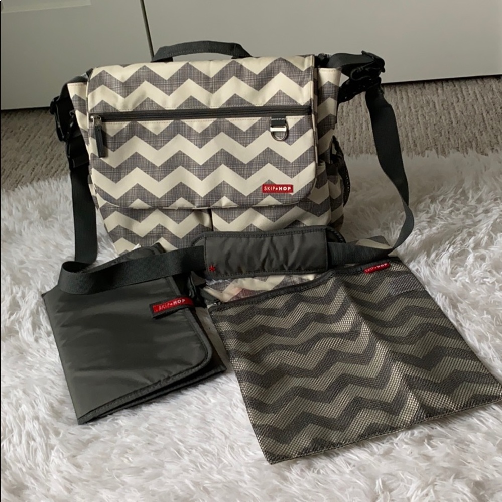Skip Hop Diaper Bag and Wet/Dry Bag